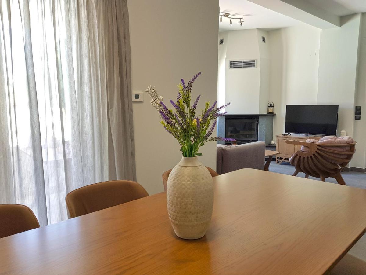 Four Seasons Homes ستالوس المظهر الخارجي الصورة