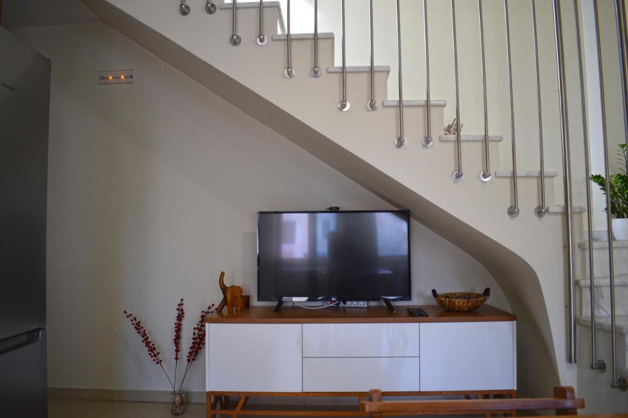 Four Seasons Homes ستالوس المظهر الخارجي الصورة